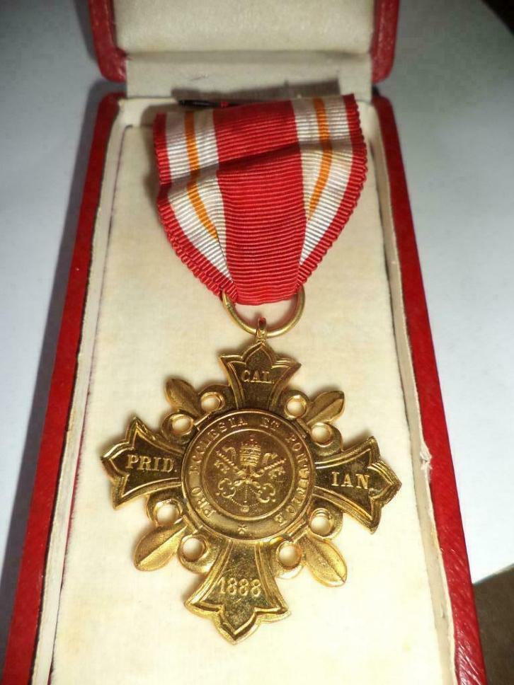 Roma Pro Ecclesia et Pontifice 1888 Paus Leo goud Tamfani &, Postzegels en Munten, Penningen en Medailles, Goud, Ophalen of Verzenden