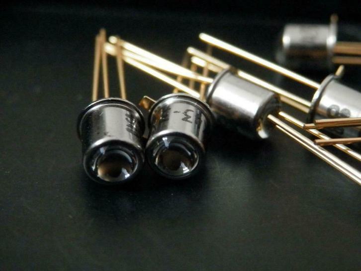 20 BPX43 gevoelige foto-transistoren,snel,gericht,transistor, Hobby en Vrije tijd, Elektronica-componenten, Nieuw, Verzenden