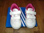 Schattige adidas sneakers adidas meisjes NIEUWSTAAT  maat 20, Kinderen en Baby's, Kinderkleding | Schoenen en Sokken, Adidas, Ophalen of Verzenden