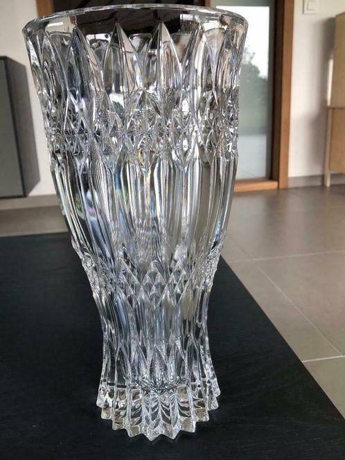 Magnifique vase en cristal, Huis en Inrichting, Woonaccessoires | Vazen, Zo goed als nieuw, Overige kleuren, Minder dan 50 cm