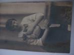 Retro ansichtkaart / foto .... Jong meisje uit de jaren 1920, Overige thema's, Ongelopen, Ophalen of Verzenden, 1920 tot 1940