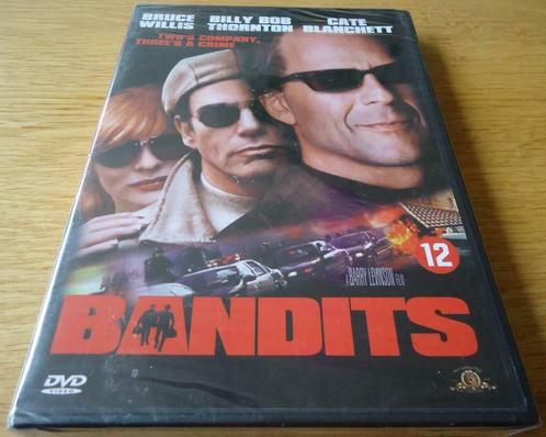 Te koop de nieuwe originele DVD "Bandits" met Bruce Willis., CD & DVD, DVD | Thrillers & Policiers, Neuf, dans son emballage, Mafia et Policiers