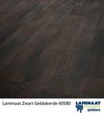 Laminaat Zwart Geblakerde Eik 60580 8mm dik met 4V-groev, 75 m² ou plus, Noir, Aggloméré, Enlèvement ou Envoi