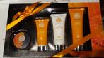 Coffret de produits de soin de la peau., Ophalen of Verzenden, Nieuw, Bodylotion, Crème of Olie