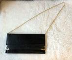 Vintage la pochette cérémonie noire/ chaîne dorée, Handtassen en Accessoires, Tassen | Damestassen, Ophalen