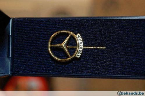 Speldje/Pin/Mercedes Benz/100.000 km, Collections, Marques & Objets publicitaires, Neuf, Enlèvement