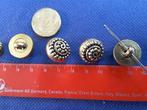 set van 5 17 mm gouden en zwarte halve bol knopen met schach, Ophalen of Verzenden, Nieuw, Knoop of Knopen