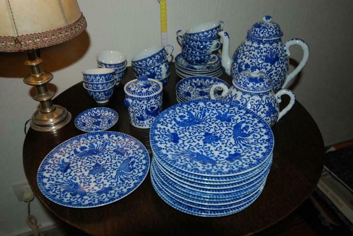 CHINEES PORSELEINEN THEE- / DESSERT-SERVICE - ONGESCHONDEN, Antiek en Kunst, Antiek | Servies los, Ophalen