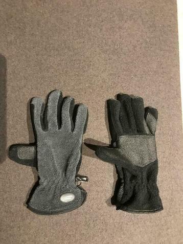 Gants d'équitation bien chauds taille M beschikbaar voor biedingen