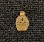 PIN - RESPONS - SHAMPOO - PARFUM - PERFUME, Verzamelen, Verzenden, Gebruikt, Merk, Speldje of Pin