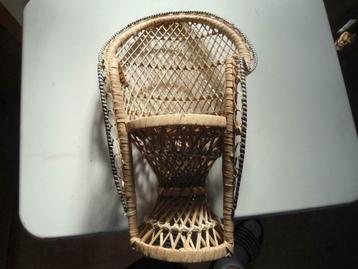Petit Fauteuil EMMANUELLE ( 40 CM ) Excellent état., Enlèvement ou Envoi, Comme neuf, Poupée