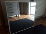Mooie witte hangspiegel 74cm op 74cm., Huis en Inrichting, Woonaccessoires | Spiegels, Ophalen