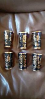 §6 verres à thé verre bleu rehaut or, Antiquités & Art, Enlèvement ou Envoi