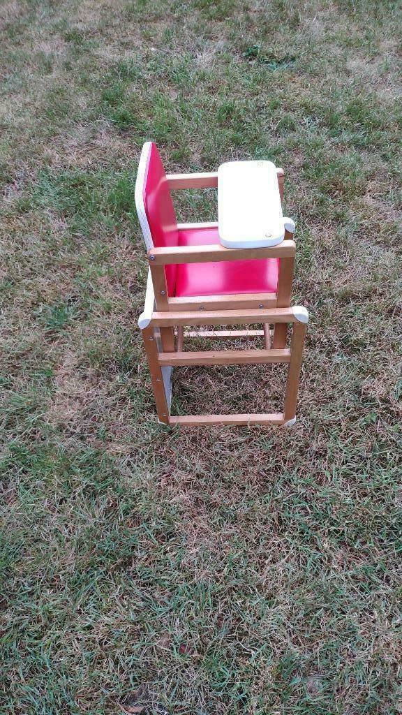 Vintage retro poppenstoel hoge stoel of met tafeltje poppen, Kinderen en Baby's, Speelgoed | Poppen, Gebruikt, Overige typen, Ophalen of Verzenden