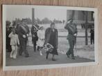 PK Koningin Elisabeth, Koning Leopold III, Verzamelen, Koningshuis en Royalty, Verzenden, Zo goed als nieuw, Kaart, Foto of Prent