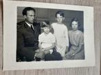 Mooie foto Koning Leopold III met zijn kinderen, Ophalen of Verzenden, Gebruikt, Kaart, Foto of Prent