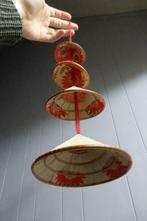 Mobile de petits chapeaux vietnamiens x3 pièces décoration., Gebruikt, Ophalen