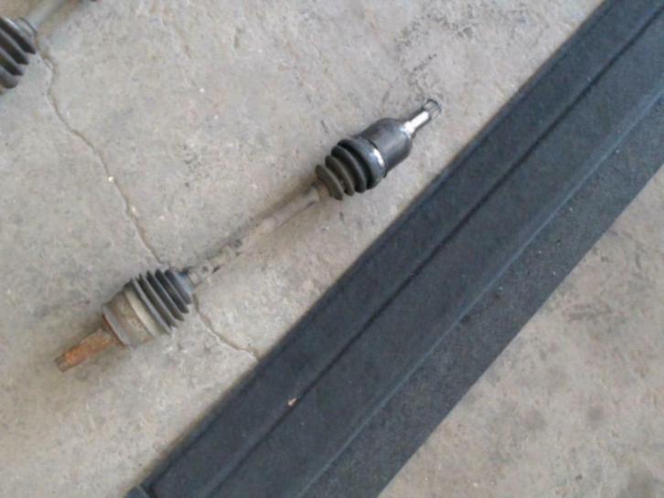 cardan gauche  fiat  panda 2  1.2essence, Auto-onderdelen, Transmissie en Toebehoren, Fiat, Ophalen