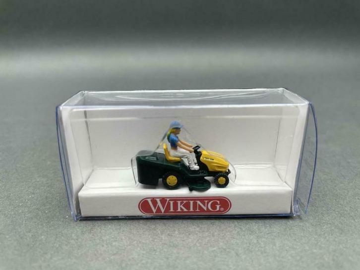 Tondeuse à gazon autotractée 1/87 HO WIKING Neuve + Boite, Hobby & Loisirs créatifs, Voitures miniatures | 1:87, Neuf, Grue, Tracteur ou Agricole