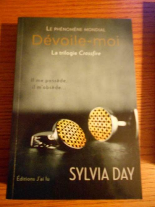 DEVOILE-MOI SYLVIA DAY VOL 1 TRILOGIE CROSSFIRE, Livres, Romans, Comme neuf, Belgique, Enlèvement