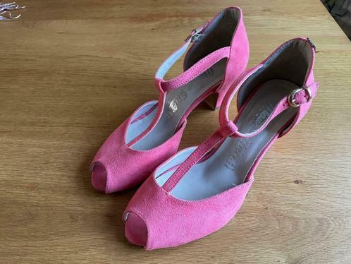 Damesschoen Daim koraal, Kleding | Dames, Schoenen, Zo goed als nieuw, Pumps, Roze, Ophalen of Verzenden