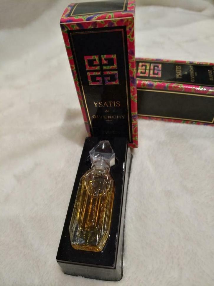Vintage miniatuur Ysatis van Givenchy Full Parfum, Verzamelen, Parfumverzamelingen, Zo goed als nieuw, Miniatuur, Gevuld, Ophalen of Verzenden