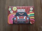 Boek mini cooper, Livres, Comme neuf, Enlèvement ou Envoi