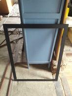 encadrement bois noir