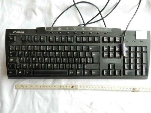 Vintage keyboards PS2 AZERTY Belgium, Informatique & Logiciels, Claviers, Utilisé, Azerty, Filaire, Enlèvement ou Envoi