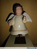 engeltje terra cotta op metalen staandertje, Diversen, Kerst, Gebruikt