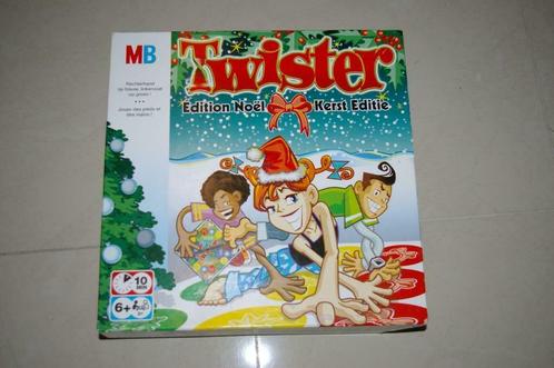 Bordspellen "Twister" Kersteditie van MB, Hobby en Vrije tijd, Gezelschapsspellen | Overige, Zo goed als nieuw, Drie of vier spelers