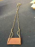 Ancienne balançoire en corde, Utilisé