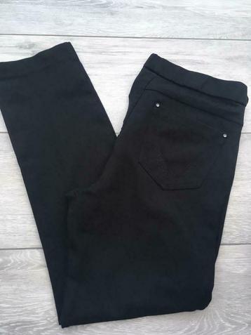 Pantalon noir, taille 38, état neuf
