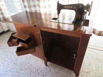 Antieke naaimachine Vesta-P dd1871, ingebouwd in kast+toebeh, Antiek en Kunst, Antiek | Naaimachines, Ophalen