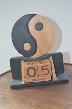 yin yang kalender, Maison & Meubles, Comme neuf, Enlèvement ou Envoi
