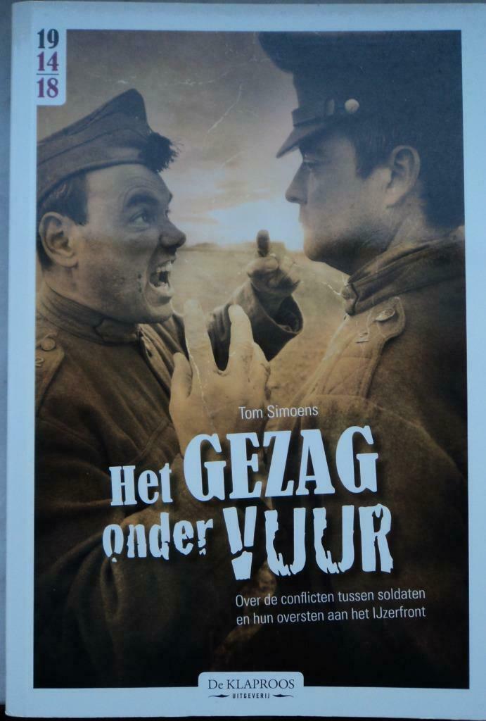 Het gezag onder vuur door Tom Simoens, Boeken, Oorlog en Militair, Zo goed als nieuw, Verzenden