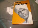 Yoga oefenboek - Selvarajan Yesudian, Boeken, Gelezen, Selvarajan Yesudian, Vechtsport, Ophalen of Verzenden