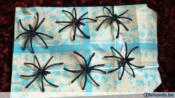 6 zwarte glitter spinnen