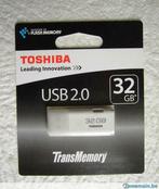 Toshiba - Clé usb 32 G°, Computers en Software, USB Sticks, Nieuw