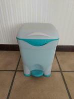 Poubelle en plastique à pédale blanc et turquoise, Maison & Meubles, Accessoires pour la Maison | Poubelles, Comme neuf, Moins de 10 litres