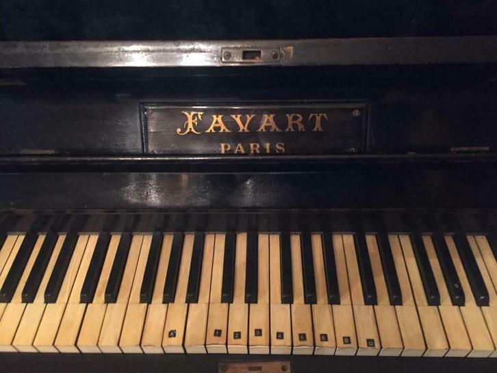 Buffetpiano, Zwart, Favart Paris, Muziek en Instrumenten, Piano's, Gebruikt, Piano, Zwart, Ophalen
