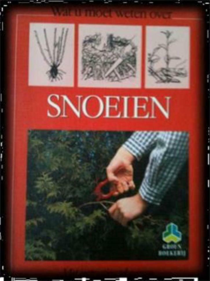 Wat moet u weten over snoeien, Graham Clarke, Boeken, Wonen en Tuinieren, Gelezen, Tuinieren en Tuinplanten, Ophalen of Verzenden
