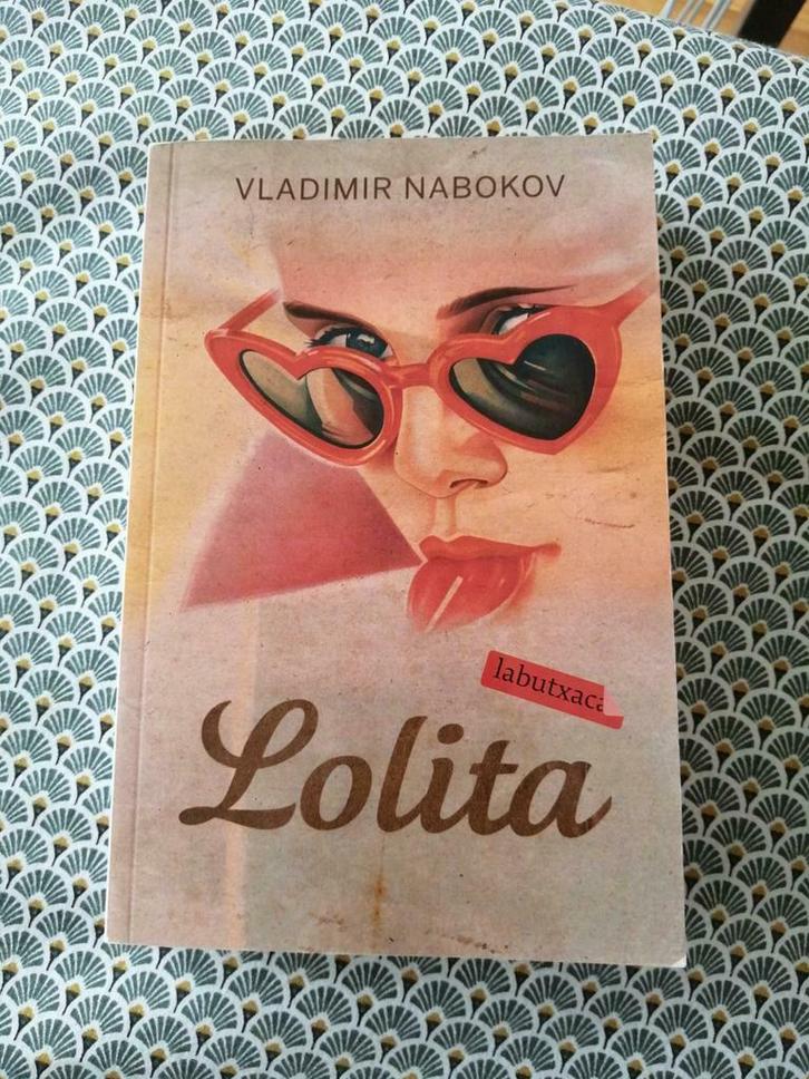 Lolita de Vladimir Nabokov en catalan espagnol, Boeken, Overige Boeken, Nieuw, Ophalen