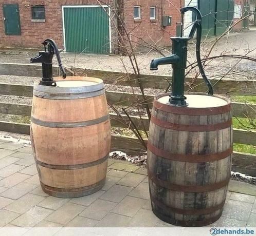 Eiken regenton met nieuwe werkende handpomp; wijnvaten, kuip, Tuin en Terras, Hand-tuingereedschap, Nieuw