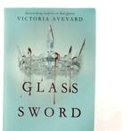 Glass Sword Victoria Aveyard  440 pages, Boeken, Ophalen of Verzenden, Zo goed als nieuw