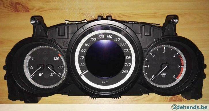 Km teller MB 204 C klasse herstel instrumentenpaneel, Auto-onderdelen, Overige Auto-onderdelen, Audi, Mercedes-Benz, Gebruikt