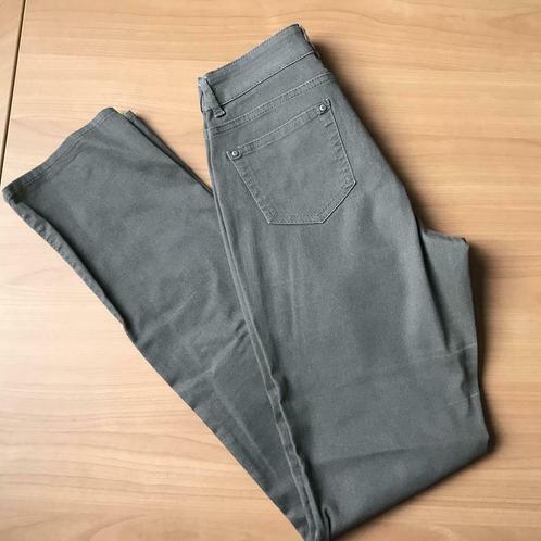 Bruine broek met lichte glitter in - L&L - maat 38, Kleding | Dames, Broeken en Pantalons, Gedragen, Maat 38/40 (M), Bruin, Ophalen of Verzenden