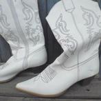 witte laarzen m41, Kleding | Dames, Nieuw, Ophalen of Verzenden, Hoge laarzen, Wit