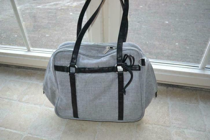 luiertas Lassig zgan, Kinderen en Baby's, Luiertassen, Zo goed als nieuw, Schoudertas, Ophalen of Verzenden