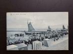 Heyst op Knokke Beach, menigte, boten en hutten, Verzamelen, Postkaarten | België, Gelopen, Ophalen of Verzenden, West-Vlaanderen